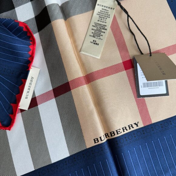 New Burberry Scarf Iconic Beige Check Blue Border Silk Wrap - Picture 7 of 12